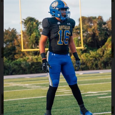 JACOB DUFFY| co’27| 6’1 212 lbs.| LB/RB| phone number: 407-493-3691 email: jacobduffy22@gmail.com @Royals__FB