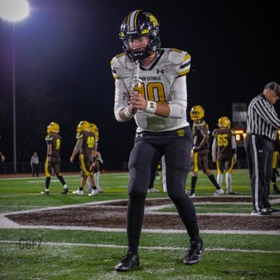 Marian Catholic HS | Football | QB | 2026 | 6’ 175 | 3.3 GPA | #708-639-1511 |@mchs__fball