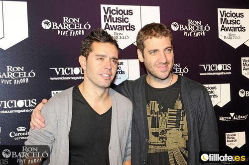 drumkillers1's profile picture. Hector Polo(bateria de PIGNOISE)y Jesus Antunez(bateria de DOVER)unidos en un show de percusion y dj set.