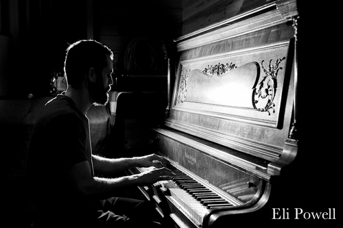 SOFOSOUND's profile picture. Tommy Oviatt: Vocals/Guitar/Keys/Didgeridoo
Will Oviatt: Vocals/Bass/hand drums/keys
Matt Oviatt: Drums/Electric Drum FX
Ron Propri: Guitar/Keys/Vocals