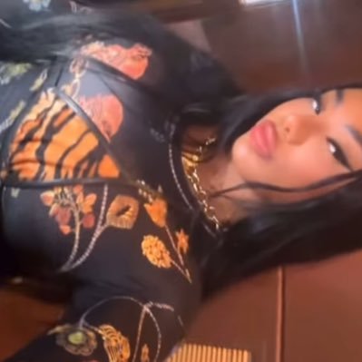 You may have grown with the NJ-born talent through BGC, but itās said to be that Shannon is a storyteller, winding a story up its punchline. ą³ @ShannonJessie.