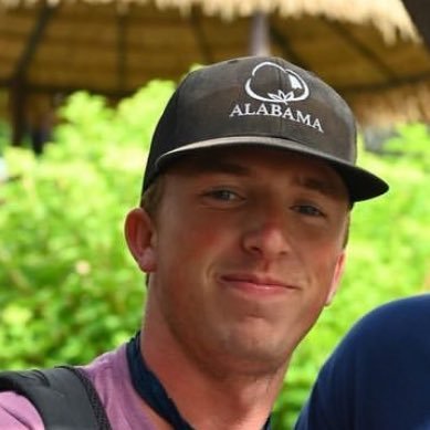 triple KA legacy. tri delt whisperer. geek bar specialist. generate gambler. d1 Fortnite player. just putting my thoughts out there. #elite