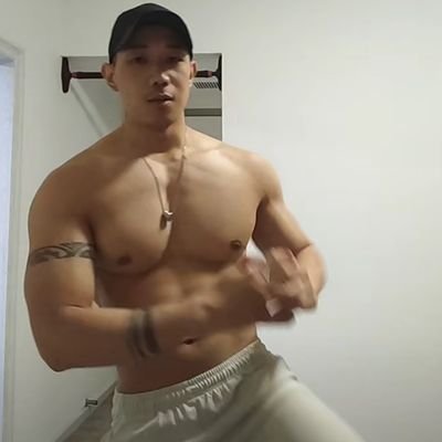 topbear25's profile picture. 