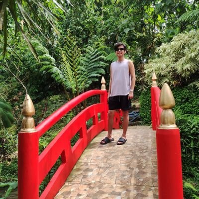 edad_em's profile picture. I am NOT What happen to me, I am WHAT I CHOSE to become.