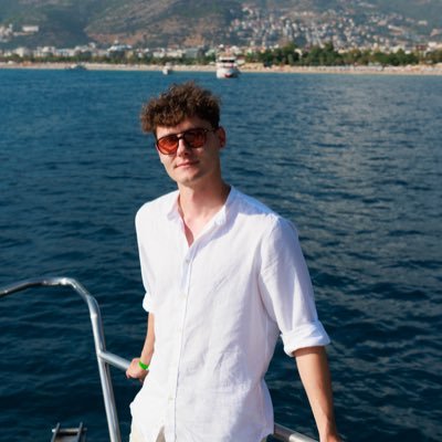 Blays0n's profile picture. Software developer - AI - Crypto enthusiast