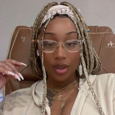NEW PAGE ‼️ 🖤Ebony model . Squirting vids compilation💦