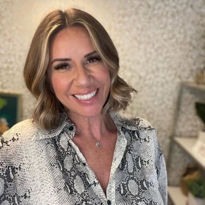 monicafowler_'s profile picture. Person Assistant To @LarsWinnerback