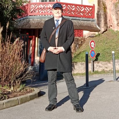 deurin58's profile picture. What doesn't kill me makes me stronger.