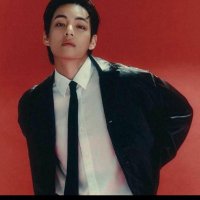 Bts⁷ᴴᵒᵖᵉ ᵒⁿ ᵗʰᵉ ˢᵗᵃᵍᵉ=born to (slay) (@btsarelive) 's Twitter Profile