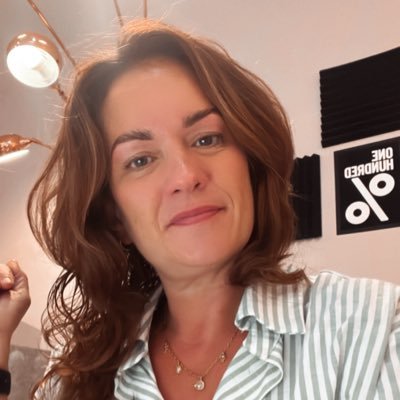 I’m Nat, Founder of Maven - Boutique Style Coworking for Ambitious Women & Creator of #themavenawards 🦩🏆 awards to shine a light on Winchester’ Women in Biz