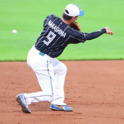 ei_nevernever's profile picture. 写真専用垢（といいつつあまり載せてない）。ハム09/25/ (旧02元気印/旧08守備職人)推し。9への愛がキモイ。守備職人好き道北民。写真保存はご自由に。転載加工ＮＧ。⚾ツイフィ→https://t.co/O9SWb9kSM8