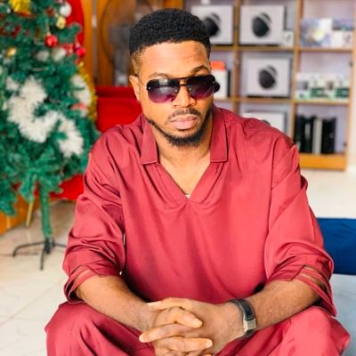 AdeyeyeAdeyemo's profile picture. Kehinde Adeyemo is an ambitious young professional in public health, an advocate for antimicrobial resistance (AMR), and a skilled research expert.