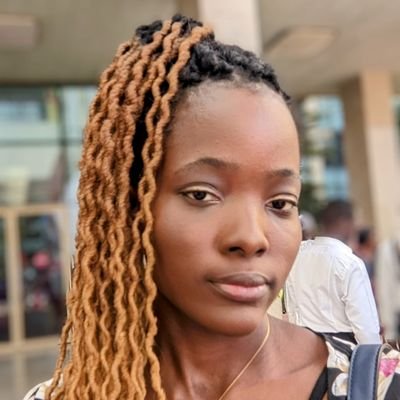 ° Aspiring Healthcare Data analyst* Fine things Connoisseur ° Community Manager °
main account: @_fonji