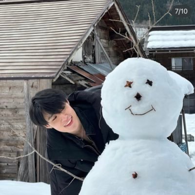 CloudyInMySky's profile picture. 