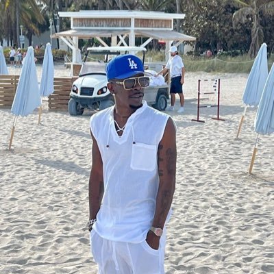 shattaBlog's profile picture. GOD IS HERE!!! #BELIEVE @Shattawalegh is the real African Dancehall king 👑