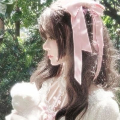 hy8lynn's profile picture. «♪ stockholm love ♪ »
            °∆°″
           #00