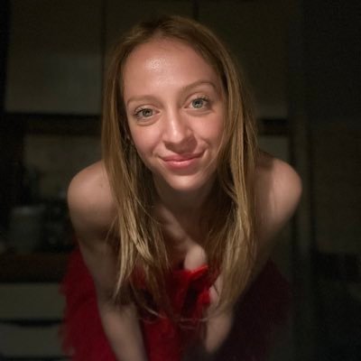 ugcwithilaria's profile picture. Ilaria - UGC Alchemist 🪄 | Transforming Brands into Visual Wonders | DM to Spark Magic!  💌ugcwithilaria@gmail.com