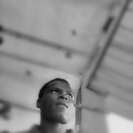 Emmanuel176500's profile picture. 