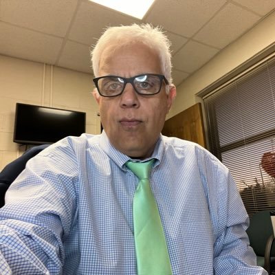 Average guy hoping to make my part of the world a better place. YMCA, Notre Dame, Tar Heels, Washington Nationals, Utah Jazz, Detroit Lions and Bourbon