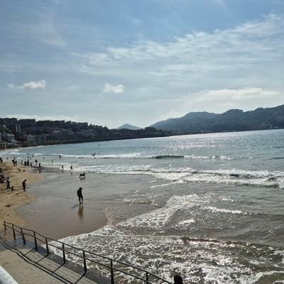 martiun26's profile picture. Marketing de datos (CRO/Analytics). No estés absolutamente seguro de nada. (Russell) Nadie debe obedecer a aquel que no merece mandar. (Cicerón)