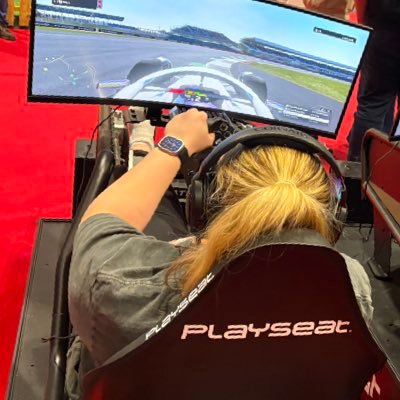 astrophysics PhD student  | formula 1 fan