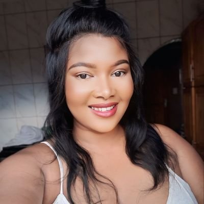 Yomi600255721's profile picture. the liker of things