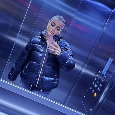 Beauty & Lifestyle Content Creator - UGC Creator
°•☆ 𝑶𝒖𝒕 𝒐𝒇 𝒕𝒉𝒆 𝒐𝒓𝒅𝒊𝒏𝒂𝒓𝒚! MOM of a little Genius ☆•°
diemmemakeup@gmail.com
