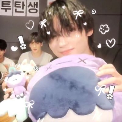 hueningkais_bff's profile picture. ゚+✯ノ*.✧ ~ OT5 MOA ~ ☽︎ 🐧biased ✿*´ω*´—☆。*゚+ノ*.✧