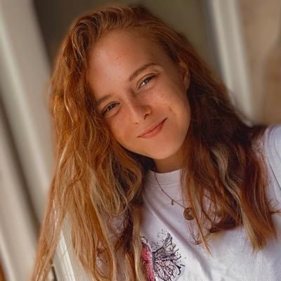 Streameuse Twitch | Play Fortnite, Valorant… 🎮 🎧 | Sudiste ☀️ | contact.flowerp@gmail.com