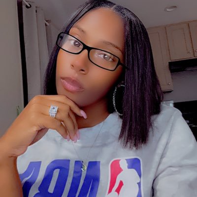 only1payshenz's profile picture. 