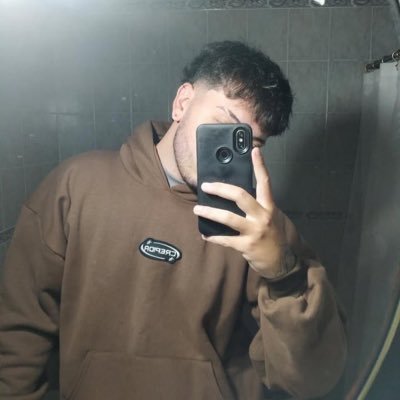 chaveslucasa's profile picture. 