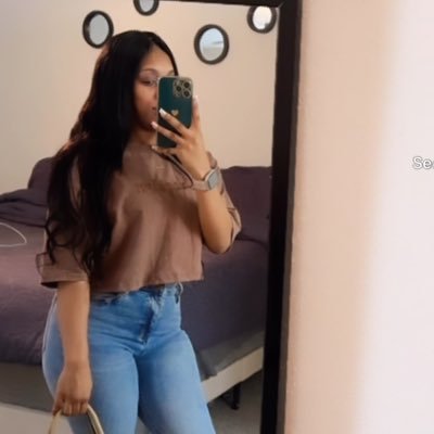 God|Goals|Growing|Glowing✨Mom🦋 IG: @ashanamarie__