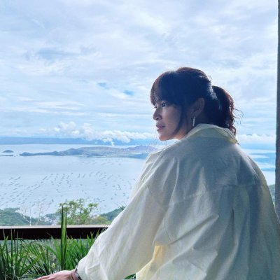 Golf, piano music, symphony, cooking, traveling, studying