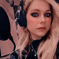 Avril lavigne private chatbox (@avrilchatbox) 's Twitter Profile