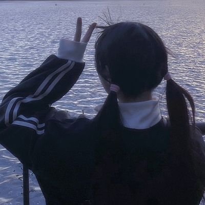 haihai_nekoneko's profile picture. 🗝@zannen_dane    短歌が好きです 雑多