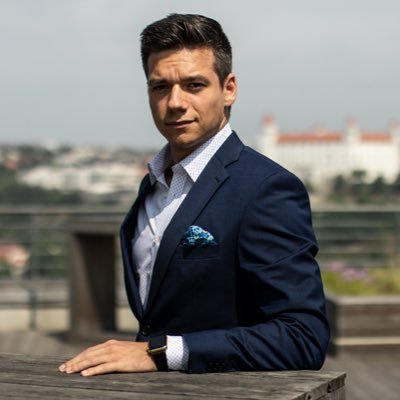 IRL & Gaming - https://t.co/Z0fRJLulLc - Slovak & Czech brand for PC, Gaming & e-Sport gear: https://t.co/raD7yUuXrh - For business inquiries: lazarov@dev1s.com