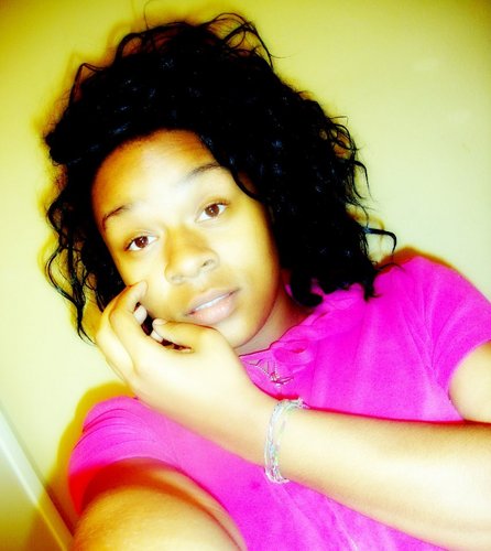 youngone10's profile picture. 