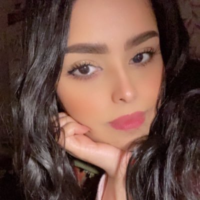صعب جداً فيك أخون الذكريات! صعب اكثر لك حنيني : اشرَحه ! انتَ اول جرح في صدري : يبات ! وانتَ آخر من افكّر : اجرَحه