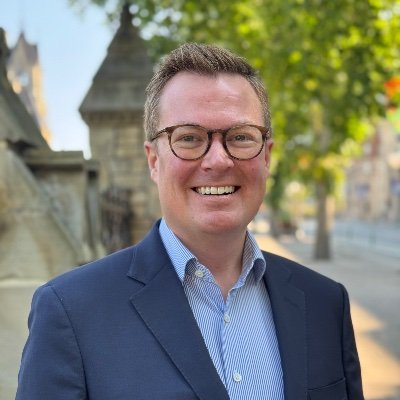 Greg MacNeil Profile