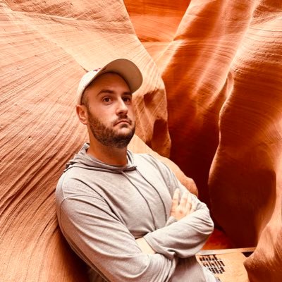 Senior editor at @RawStory. Avs hockey. Nuggets basketball. Broncos and Rockies I guess. RTs mean nothing.