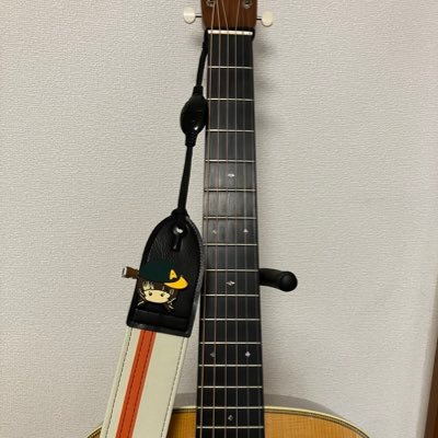 アコギとエレキを眺め鳴らし恍惚感に浸るのが趣味。BUMP、コブクロ、山崎まさよし、あいみょん。ギター関係ないけど北乃きいのファン。弾き語り動画をYouTubeにアップしてます。最近、エレキを基礎から始めました。