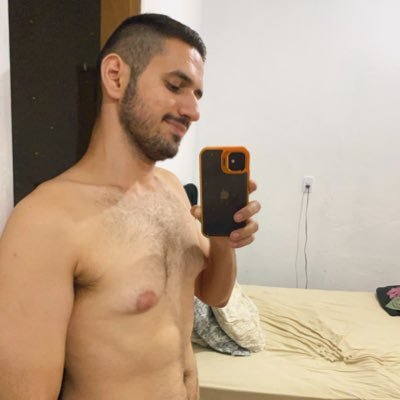 montagnasuxx's profile picture. 