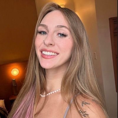 LinaR69025's profile picture. explore life