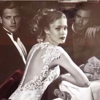 AvilamySaint's profile picture. 🛐Catholic Wife, Mother, Daughter, Sister, Friend, Gun Owner, & Trump Voter 🇺🇸 GOD BLESS AMERICA 🙏