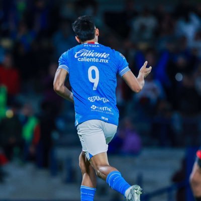 AmauRivas12's profile picture. 