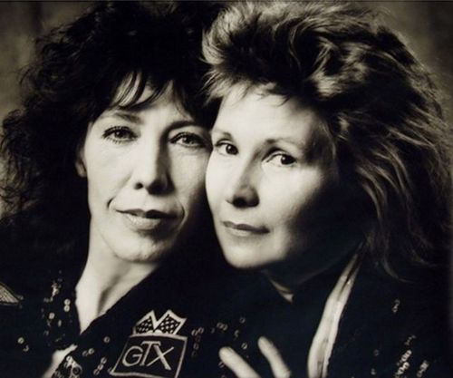 This is the OFFICIAL Twitter page of comedian Lily Tomlin and writer/producer/director Jane Wagner.