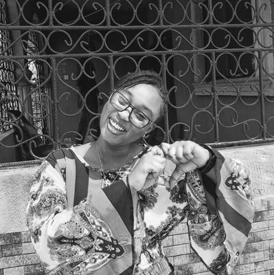 INTROVERTED 🖤🤍
|| Graphic Designer - WE DESIGN,YOU SHINE!✨✨)