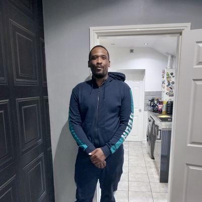 Jrandall384544's profile picture. https://t.co/GsiNauGgkp,https://t.co/YPyS5Low02, http//Edwin.com