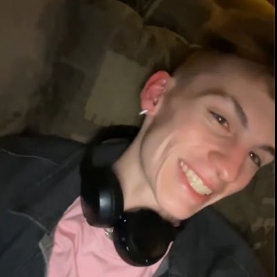 ethantyler1623's profile picture. just a straight bro trying to pay my rent. bless the cash app // $Yxngmallet