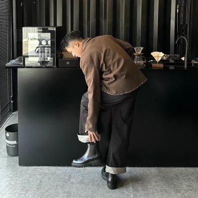 Russelluuuu's profile picture. 身高180，体重150，中层管理，热爱跑步，两次经验，坐标泉城，3515301354扣扣备注来意